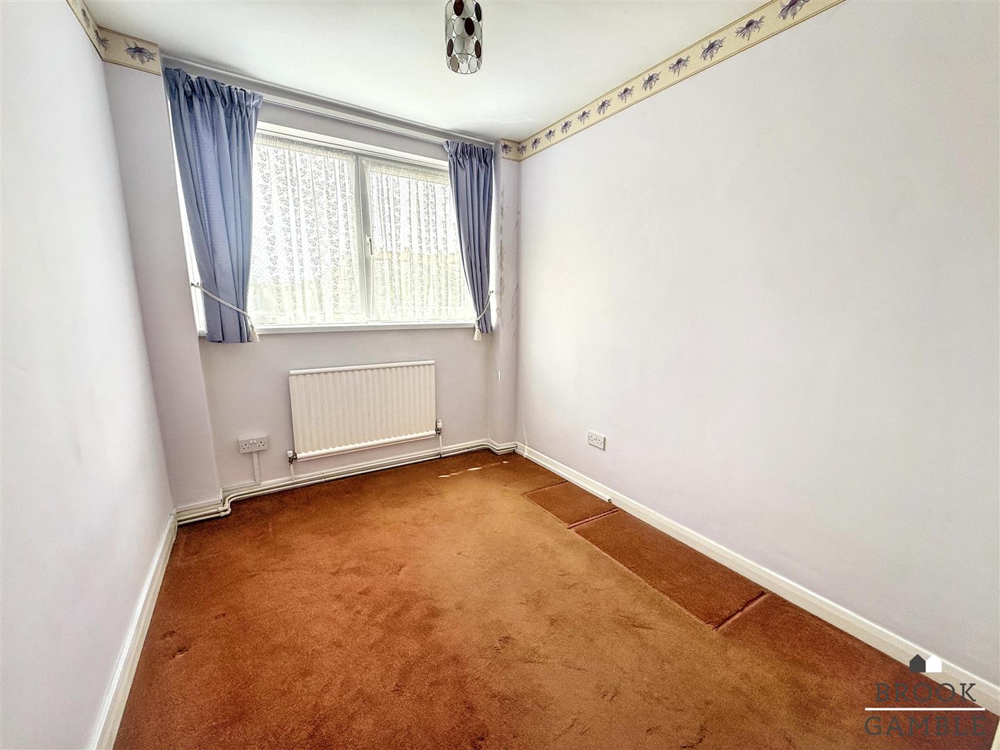 2 Bedroom Apartment - Purpose Built. Trinity Place in Eastbourne,  10
